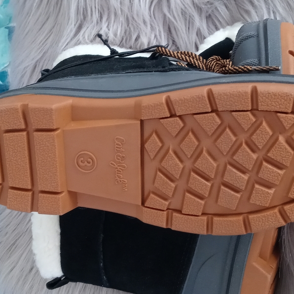 Snow boots - Picture 2 of 4